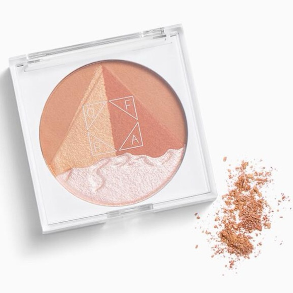 OFRA Cosmetics   3D Pyramid - Egyptian Clay Bronzer
